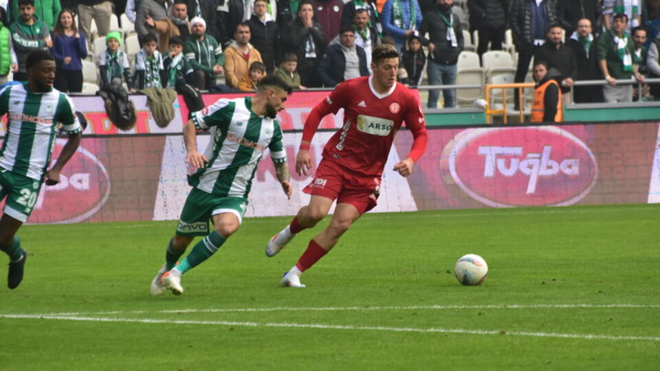 Antalyaspor puanı 90+1'de kaptı!