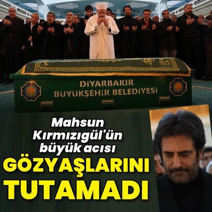  Gözyaşlarını tutamadı