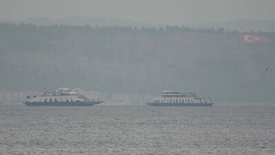 Bazı feribot seferlerine 'fırtına' engeli