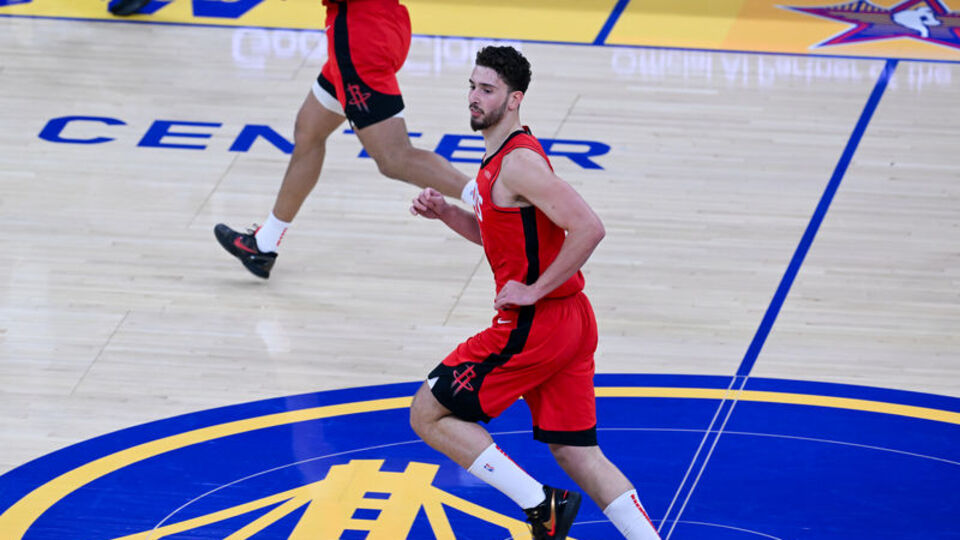 Alperen Şengün "double double" yaptı!