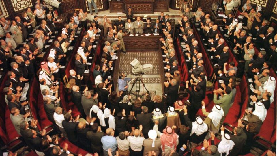 Geçiş hükümetinde kimler yer alacak?