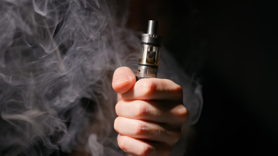 Elektronik sigara kullananlara kötü haber!