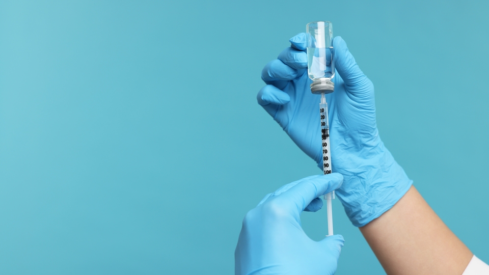 Prof. Dr. Şener'den zatürre aşısı tavsiyesi