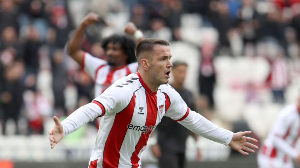 Manaj'dan VAR kayıtları sonrası paylaşım!