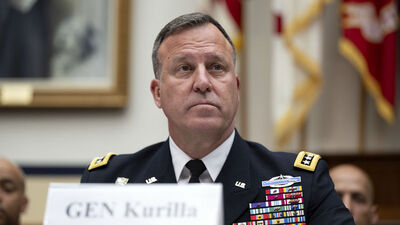 CENTCOM Başkomutanı YPG'yi ziyaret etti