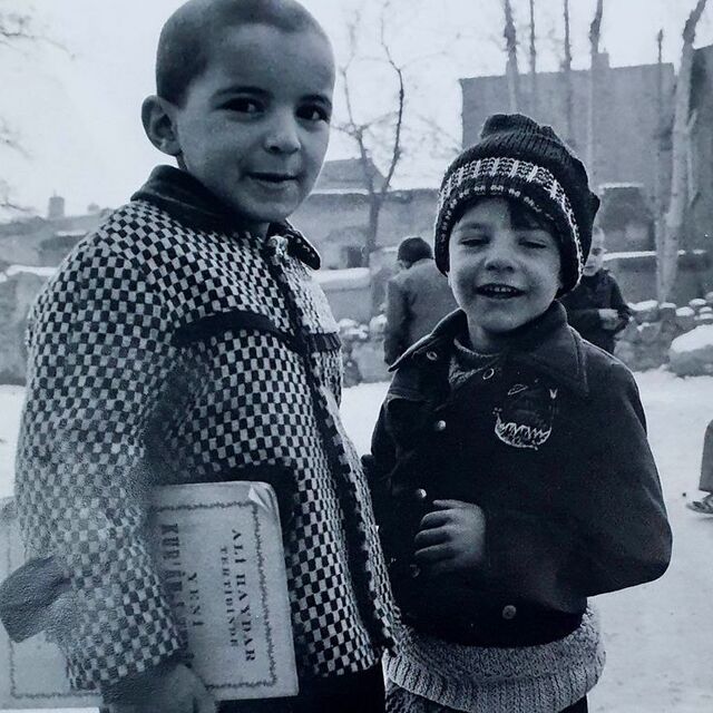 44 yıl önce Erzurum'da fotoğrafladığı çocuğu buldu
