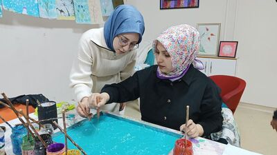 Tatvan'da ebru kursu açıldı