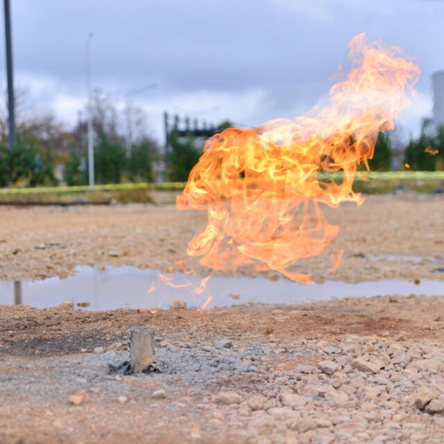 Bursa'da zemin etüdü çalışmasında gaz bulundu