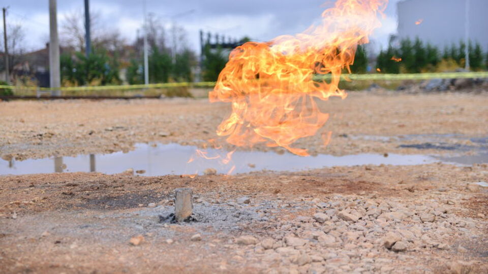 Bursa'da zemin etüdü çalışmasında gaz bulundu