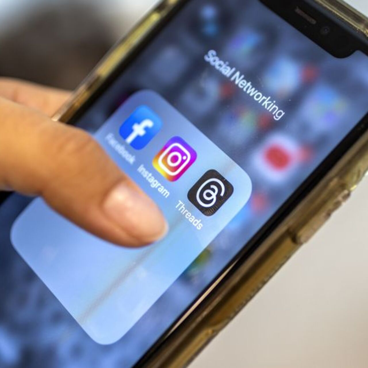 Instagram, WhatsApp ve Facebook çöktü mü?