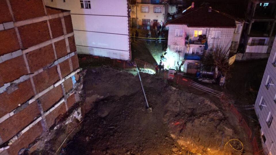 Tokat'ta toprak kayması! 3 bina tahliye edildi