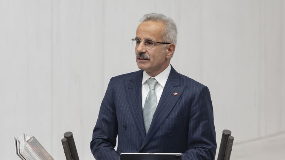 16 yaş altı için sosyal medya düzenlemesi gelecek mi?