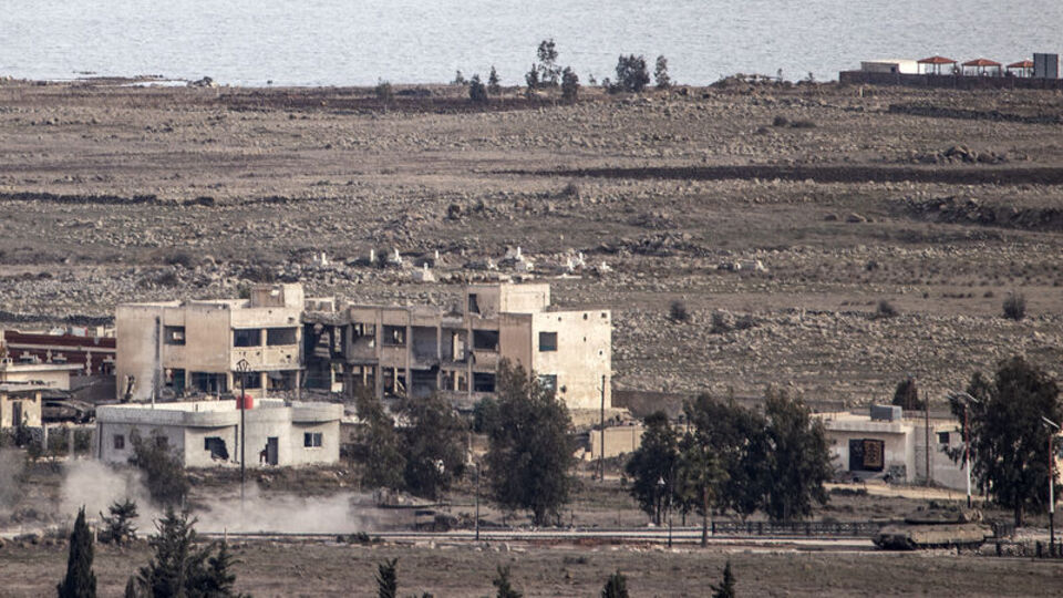 İsrail tankları Suriye'de ilerliyor