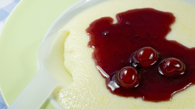 Vişneli irmik tatlısı tarifi