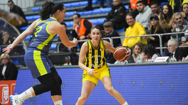Fenerbahçe Opet, evinde Prag'ı yıktı!
