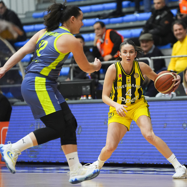 Fenerbahçe Opet, evinde Prag'ı yıktı!