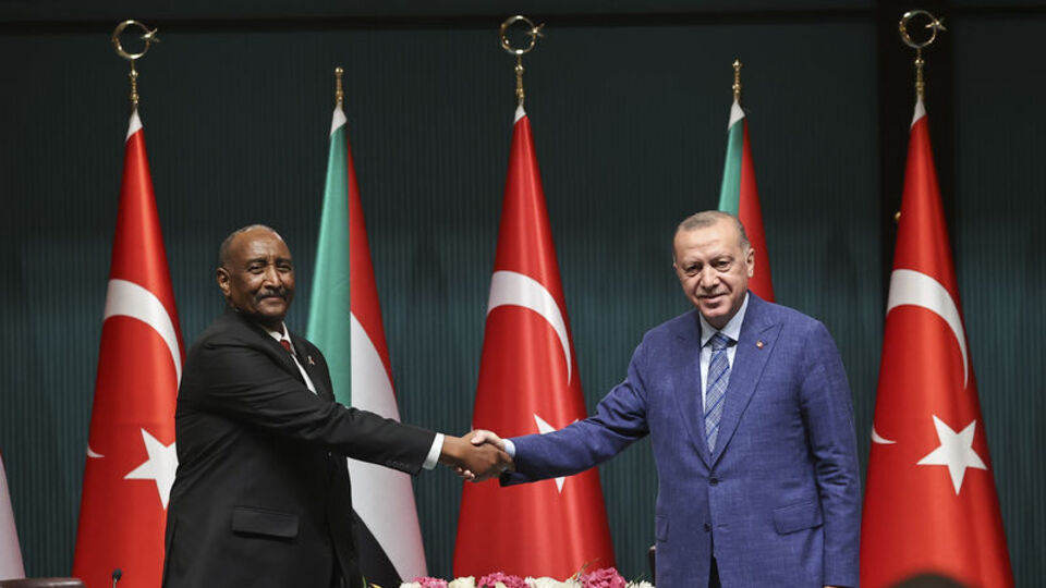 Cumhurbaşkanı Erdoğan Sudan Egemenlik Konseyi Başkanı ile görüştü