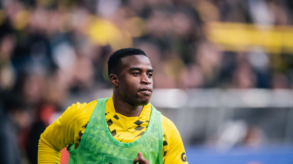 Yıldız futbolcunun yaş skandalı!