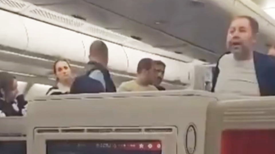 Bir 'sen benim kim olduğumu biliyorsun' vakası daha!