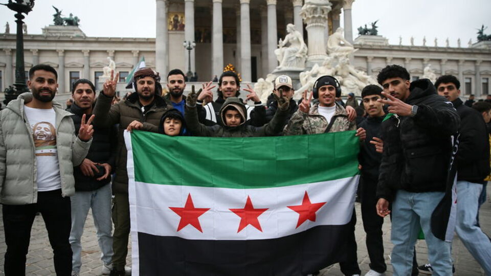 Avusturya'dan dönmek isteyen Suriyelilere 1000 avro para