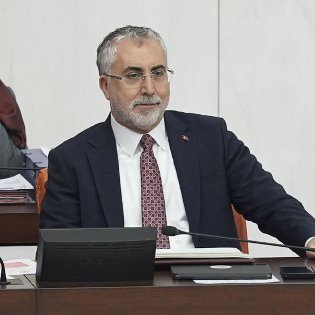 Bakan Işıkhan'dan asgari ücret yorumu