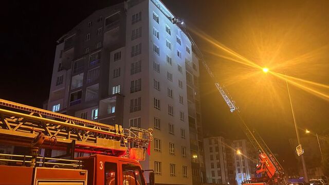 Sivas'ta apartman dairesinde yangın