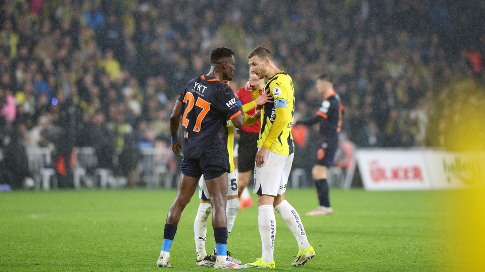 "Dzeko ve takım arkadaşlarımdan özür dilerim"