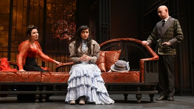 Adana Şehir Tiyatroları'ndan 'Hedda Gabler'