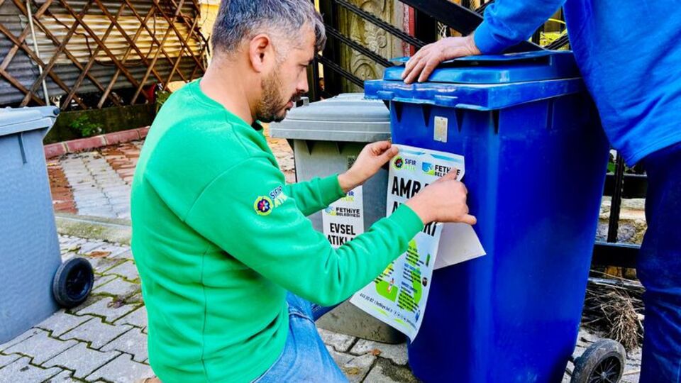 Fethiye'de barkodlu ikili atık toplama projesi