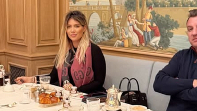 Sevgilisini eski eşiyle tanıştırdı