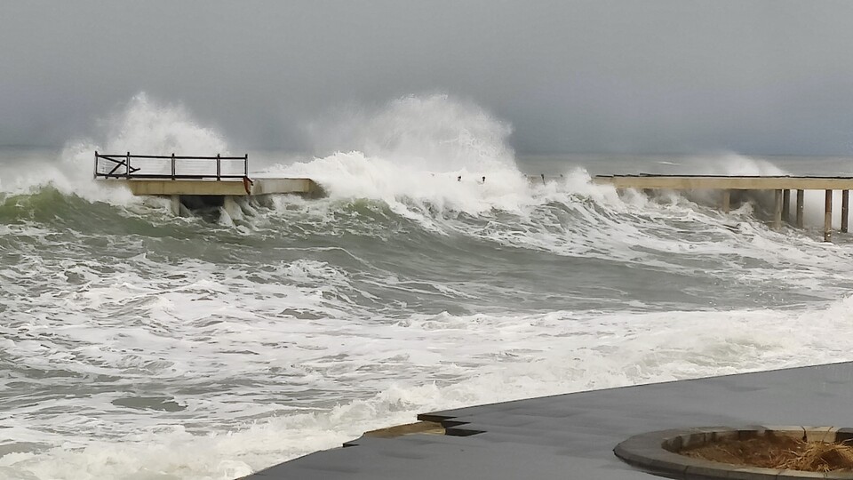 Doğu Karadeniz'de sağanak, fırtına var! Çığ tehlikesi