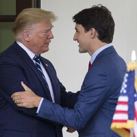 Trump Trudeau'ya "vali" şeklinde seslendi