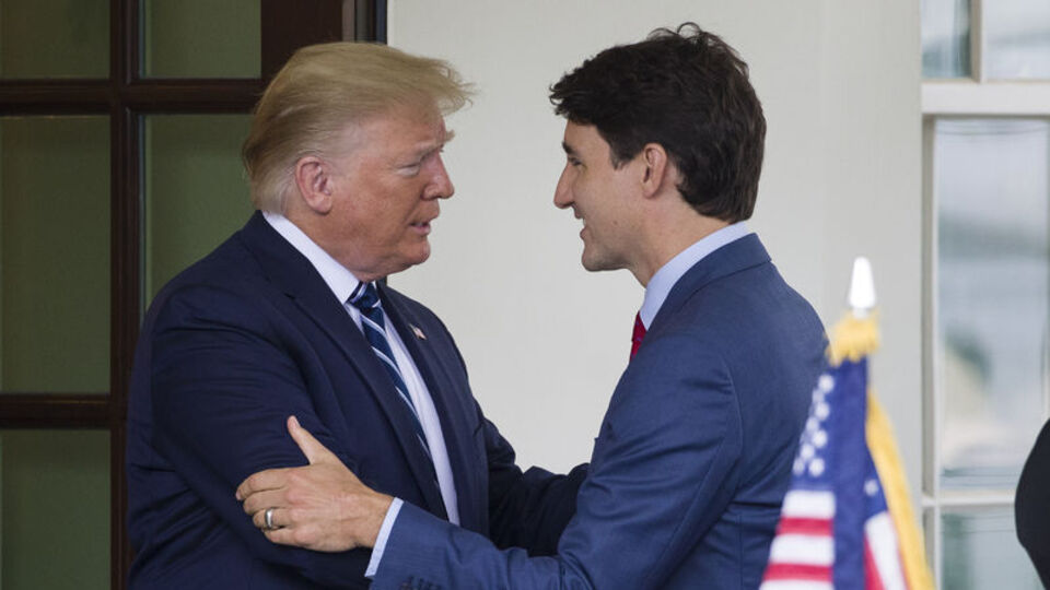 Trump Trudeau'ya "vali" şeklinde seslendi