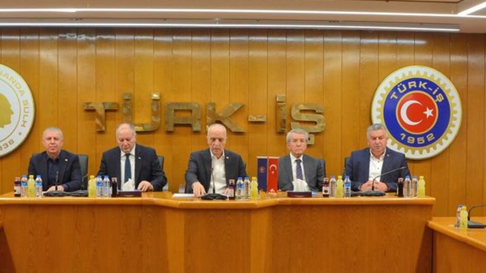 Türk-İş'te asgari ücret zirvesi
