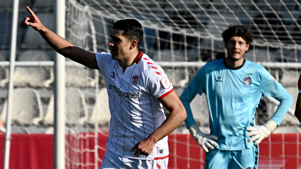 Sivasspor kupada 4 golle turladı!