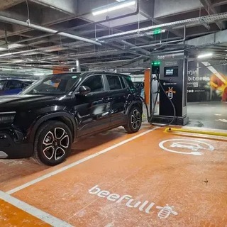 "Elektrikli araçların şarj noktalarında doğru donanım hayati önem taşıyor"