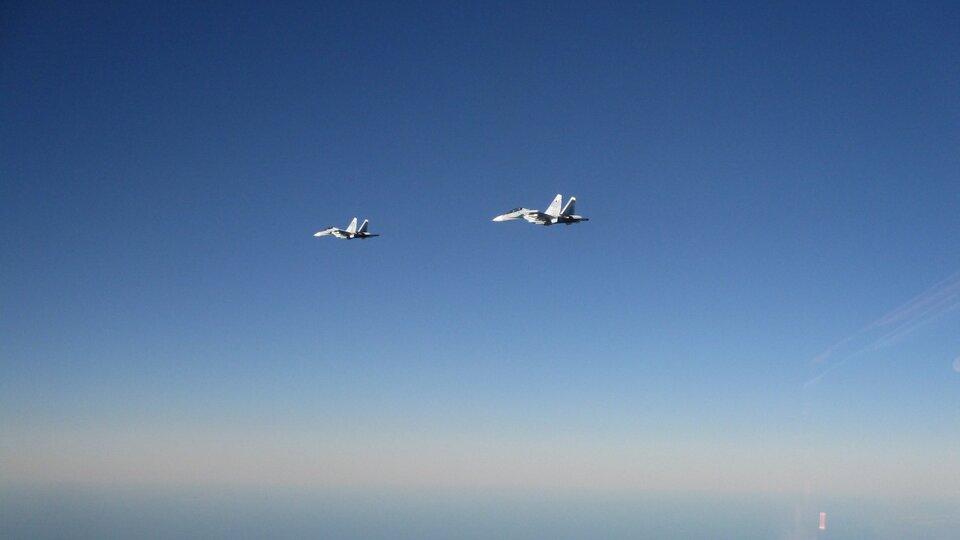 Rus süpersonik bombardıman uçağına önleme