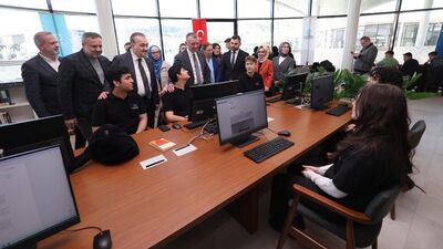 Büyükşehir'den İzmit'e 7/24 açık kütüphane