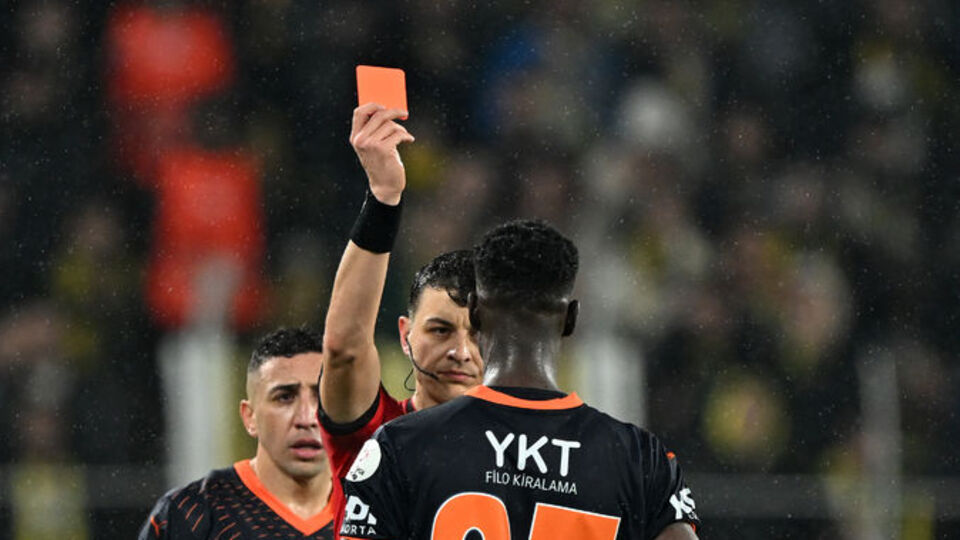 Başakşehirli Ba'ya 3 maç ceza!