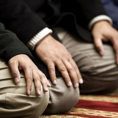  Cuma namazı saat kaçta, ezan kaçta okunacak?