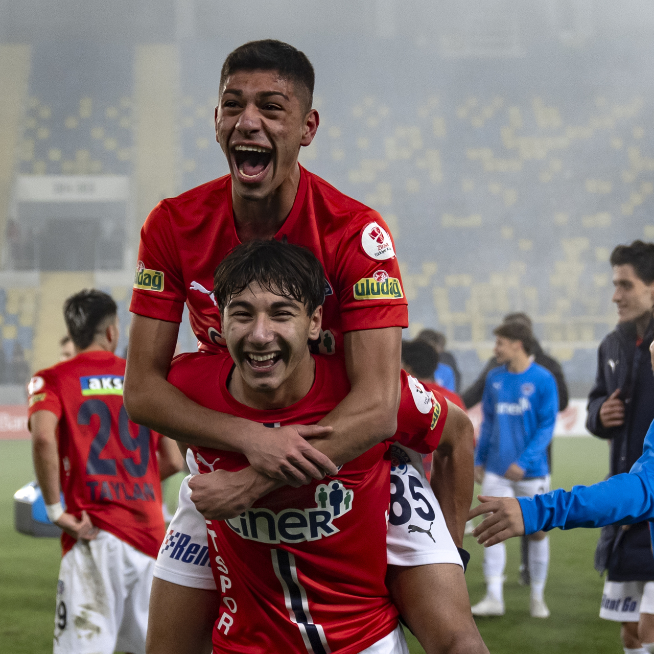 Kasımpaşa U19 takımıyla tarih yazdı!