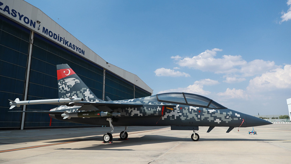 Türkiye ve İspanya'dan jet uçağı mutabakatı