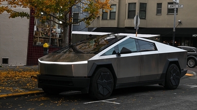 Tesla, 700 bin aracını geri çağırıyor