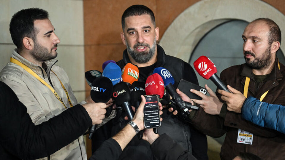 Arda Turan'dan hakem tepkisi!