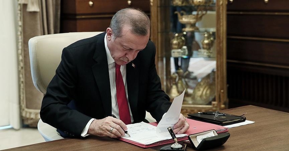 Cumhurbaşkanı Erdoğan 14 üniversiteye rektör atadı