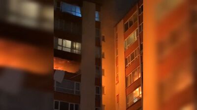 Beşiktaş'taki binada patlama sonrası yangın