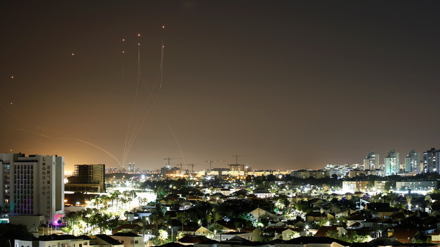 Yemen'den Tel Aviv'e füze: 16 İsrailli yaralandı