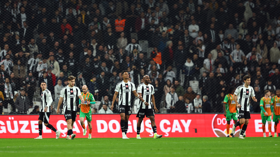 Beşiktaş, ilk yarılarda Alanyaspor'u yenemiyor!