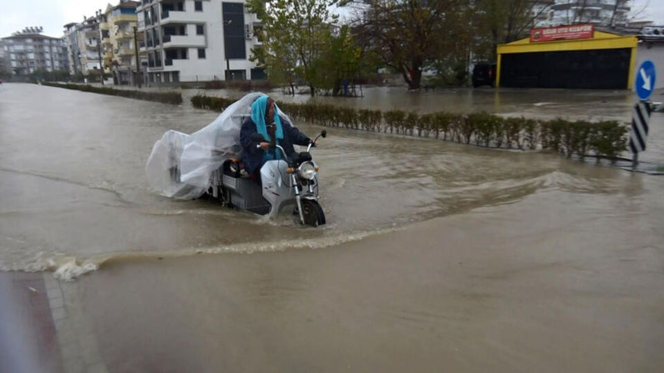 Antalya'da sağanak