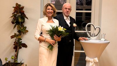 Elif Dağdeviren ile Cem Kınay evlendi